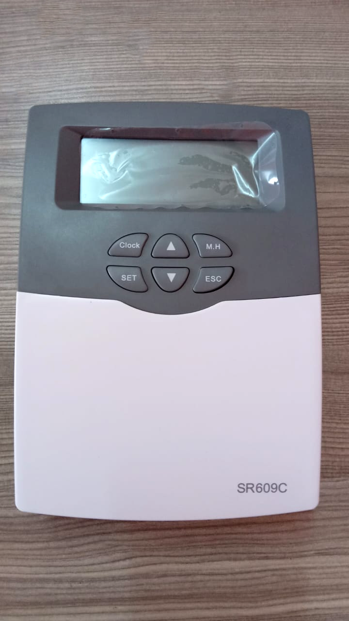 Contrôleur solaire SR609C