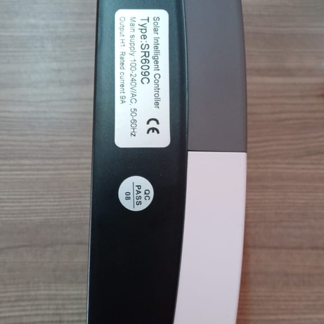Contrôleur solaire SR609C