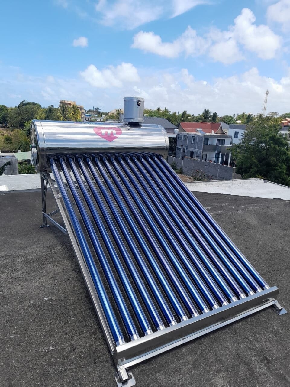 HomeSolar Solar Water Heater Sofo Soler 180Lts Low Pressure