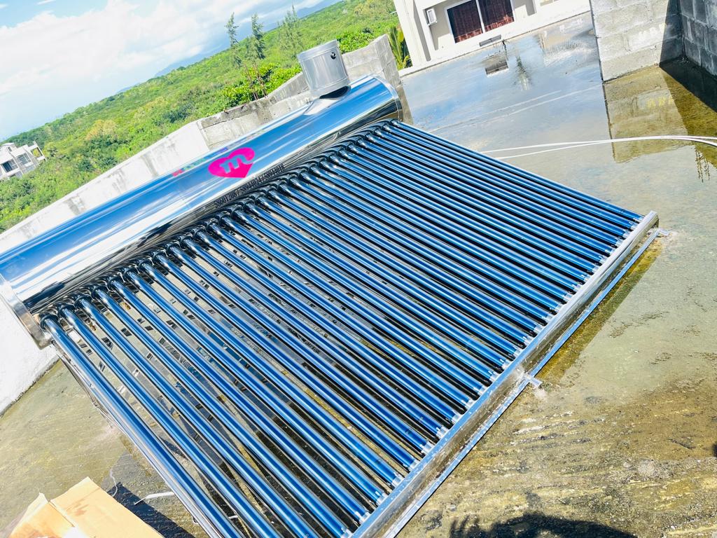 HomeSolar Solar Water Heater Sofo Soler 360Lts Low Pressure 